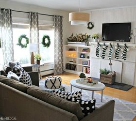 s you haven t seen christmas til you ve seen these 14 breathtaking homes, christmas decorations, seasonal holiday decor, Deep and Cozy Christmas Hues