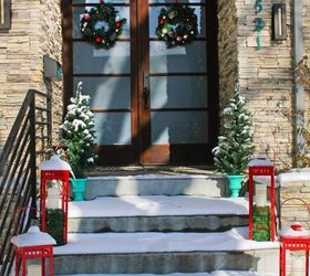 s you haven t seen christmas til you ve seen these 14 breathtaking homes, christmas decorations, seasonal holiday decor, Color Pop Porch