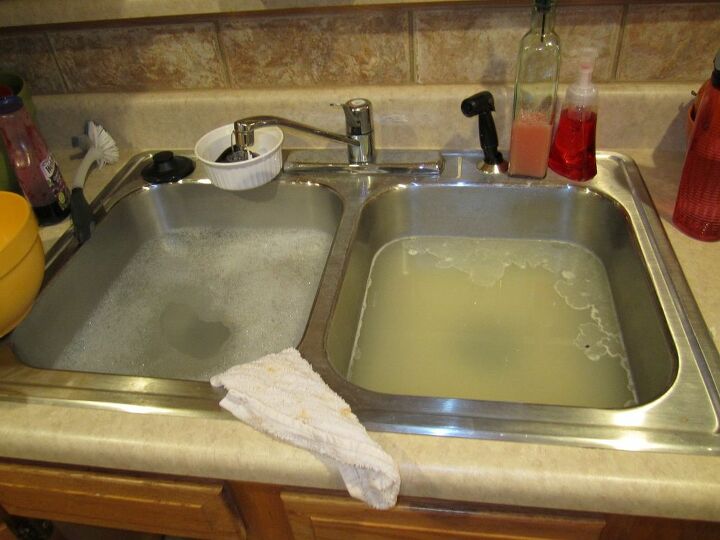 the best guide to choosing a plumber, plumbing, Blocked sinks are usually easy to fix