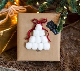 s 23 easy christmas ideas for the last minute, christmas decorations, seasonal holiday decor, Make your gifts festive snowy