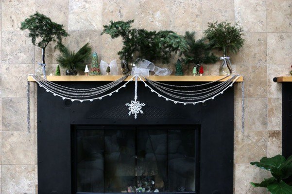 diy christmas mantel decor, christmas decorations, fireplaces mantels, home decor, seasonal holiday decor