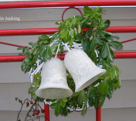 christmas bells, chalk paint, christmas decorations, repurposing upcycling, seasonal holiday decor, wreaths