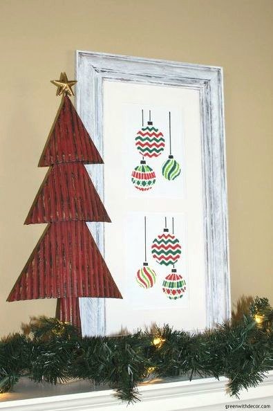 14 decoraciones navideas increblemente bonitas con plantillas, Una manualidad navide a con una plantilla y un marco viejo