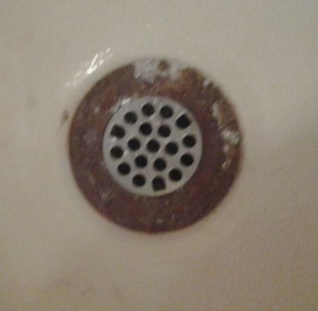 the drain thing in my bathtub is horrible looking as you can see