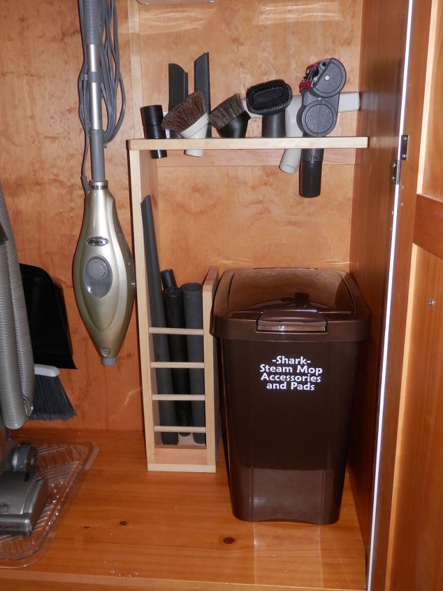 organizar y almacenar gabinete de pino recuperado en una estacin de limpieza