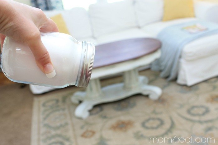 14 consejos de limpieza de 2015 que realmente funcionan bien, Polvo desodorante para alfombras DIY