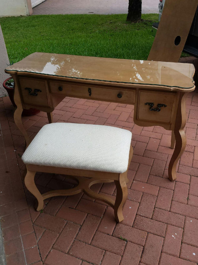 Queen Anne Desk Vanity Makeover Hometalk Queen Anne Desk Vanity Makeover Painted Furniture