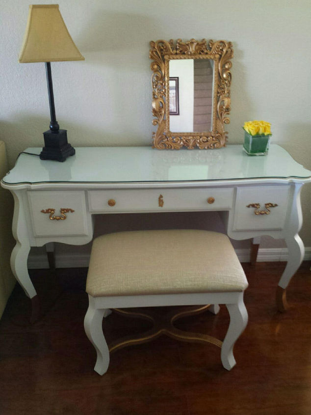 Queen Anne Desk Vanity Makeover Hometalk Queen Anne Desk Vanity Makeover Painted Furniture
