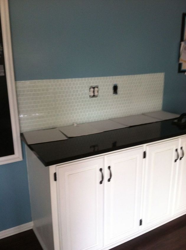 tiling a backsplash with musselbound tile adhesive mat review, how to, kitchen backsplash, kitchen design, tiling