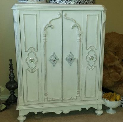 1930 S Vintage Radio Cabinet Redo Hometalk 1930 S Vintage Radio Cabinet Redo Painted Chalk Paint Furniture