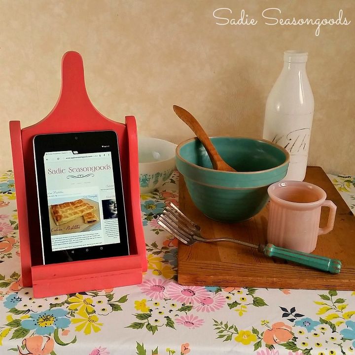 super simple upcycled tablet stand