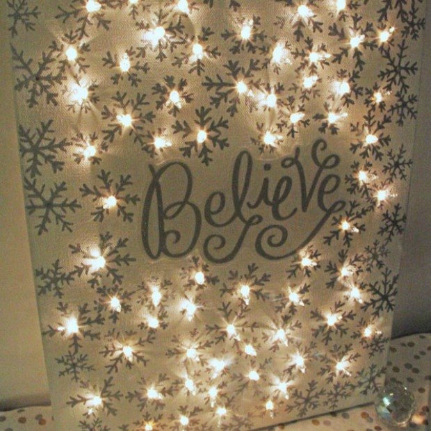 s 14 string light ideas that are cozier than your bed, bedroom ideas, lighting, Sparkling Lighted Canvas