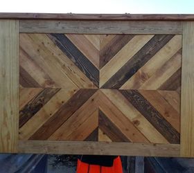 plank wood and pallet wood headboard with accent lights, bedroom ideas, diy, pallet, rustic furniture, woodworking projects