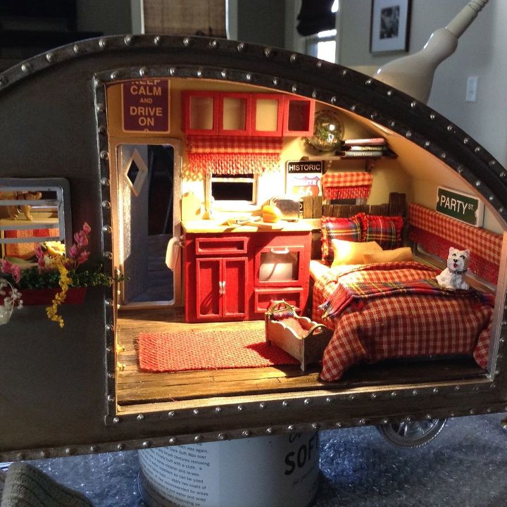 casa de munecas en miniatura con remolque