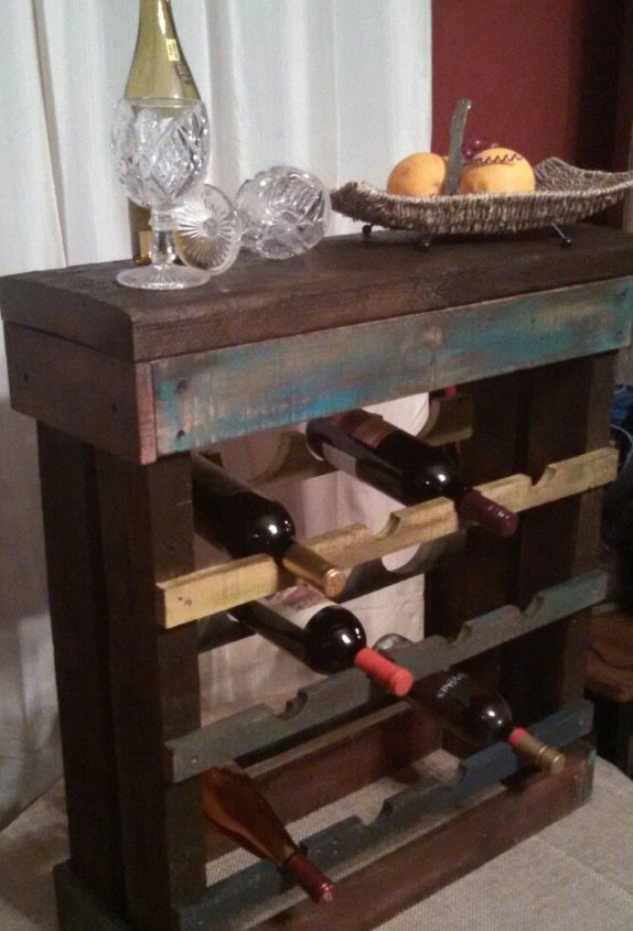 o que voc pode fazer para segurar seu vinho uma mesa