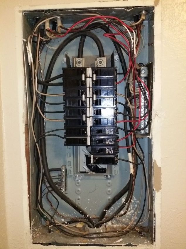 breaker box does not have a main power shut off