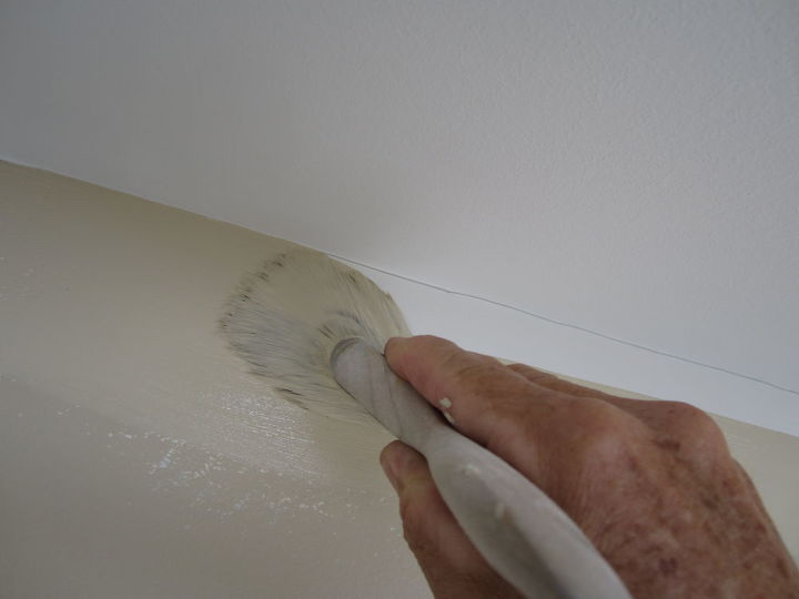 painting a straight line at the ceiling trick
