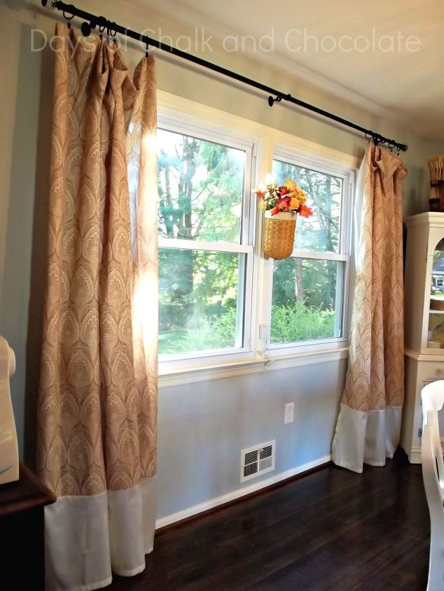 cortinas de chuveiro transformadas em cortinas de sala de jantar, Cortinas de chuveiro se transformaram em cortinas