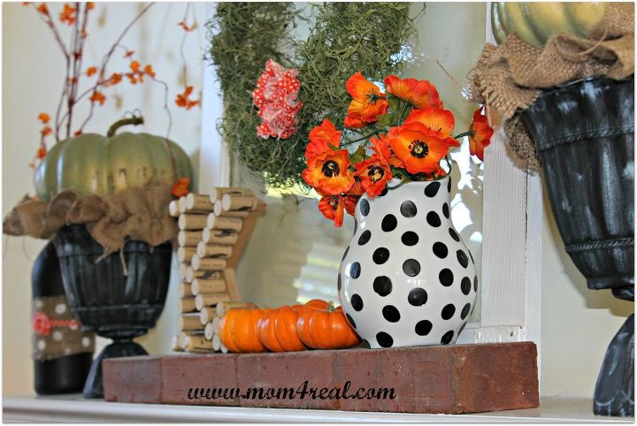 fall mantel w polka dots, seasonal holiday d cor, wreaths, Poppies in a polka dot pitcher add a nice punch of color
