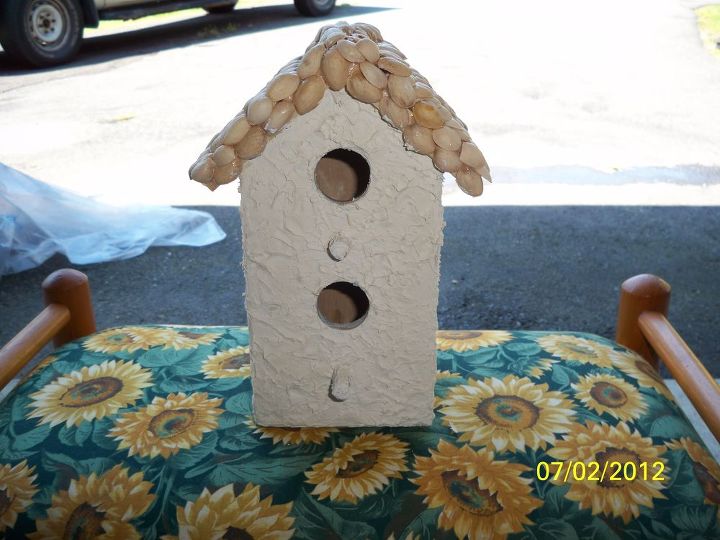 pistaschios amp stucco, crafts, Simple wooden birdhouse w pistaschio shells on the roof