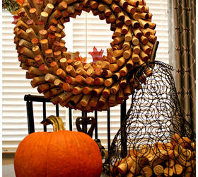 ohh those versatile wine corks, crafts, wreaths, What a wine cork wreath looks like right after you make it