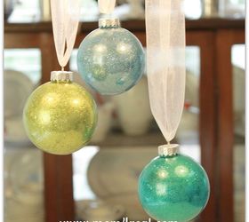 glitter filled glass ornaments tutorial, christmas decorations, crafts, seasonal holiday decor, Now you have beautiful ornaments with the glitter on the inside no mess