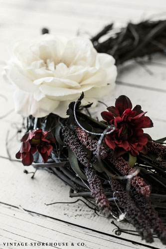 coroa de flores de halloween de inspirao gtica