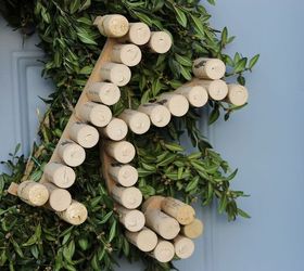 wine cork monogrammed boxwood wreath, repurposing upcycling, seasonal holiday d cor, wreaths, Wine Cork Monogram