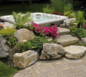 do you like this built in look for a hot tub surround, Landscaped Hot Tub surround with moss rock steps