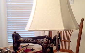 Knock off Burlap Lampshade for a Vintage Sewing Machine