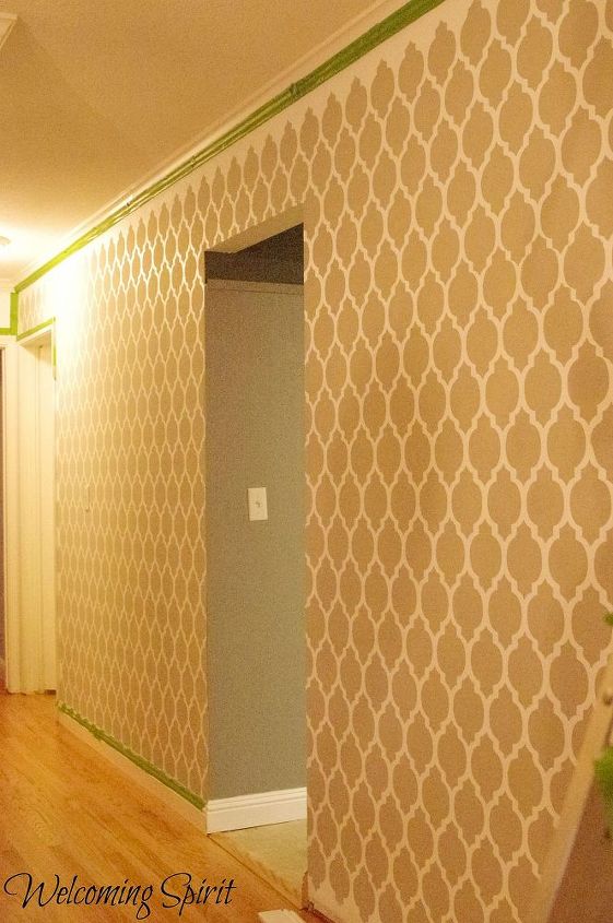 stenciling the hallway and dining room, dining room ideas, home decor