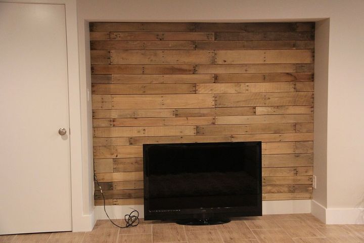 d i y pallet wall, diy, how to, repurposing upcycling, wall decor, woodworking projects