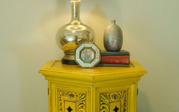 Yellow Chalkpainted nightstand/end table