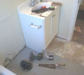 tiling our rental house bathroom, bathroom ideas, tiling, 70 80 s bathroom remodeling