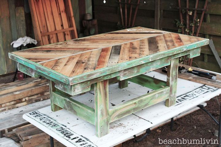 pallet wood coffee table check out beachbumlivin facebook to win, chalk paint, diy, how to, painted furniture, pallet, repurposing upcycling, woodworking projects, Pallet wood coffee table with a base made from a futon