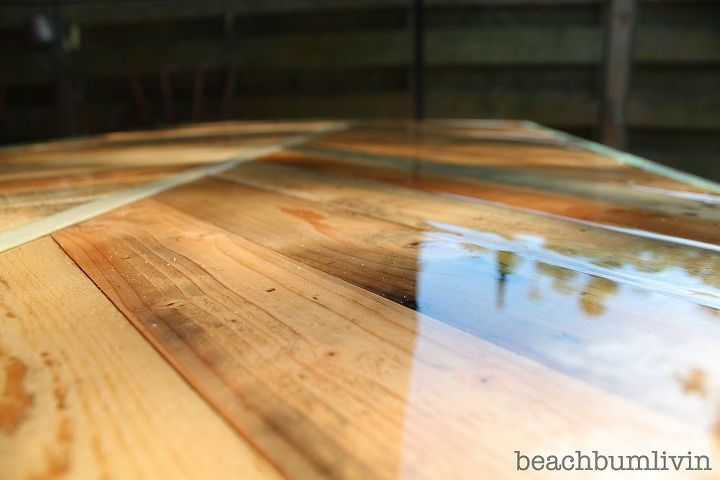 http beachbumlivin com pallet wood coffee table, Epoxy Resin Smooth as glass