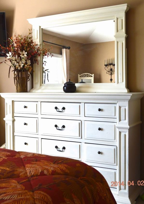 bedroom makeover with chalk paint