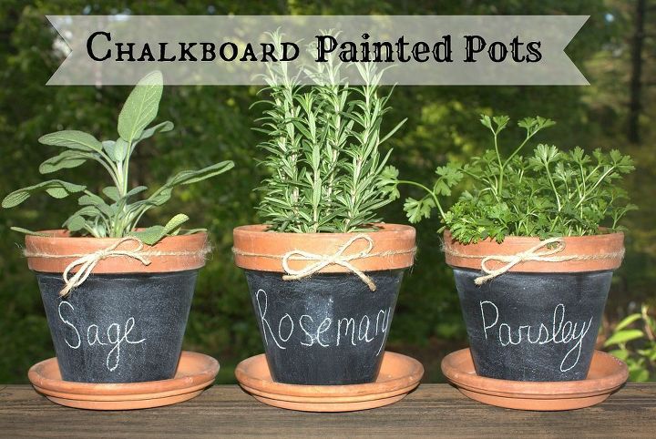 chalkboard painted pots, chalkboard paint, crafts, gardening