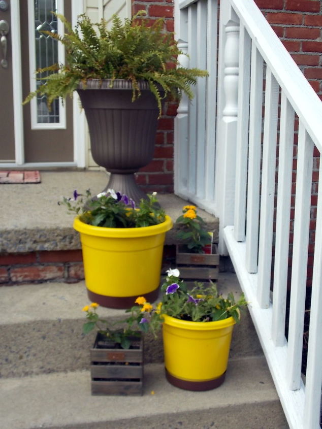 outdoor flowers in containers, container gardening, flowers, gardening, This sunshine yellow is the color I am not digging on these pots