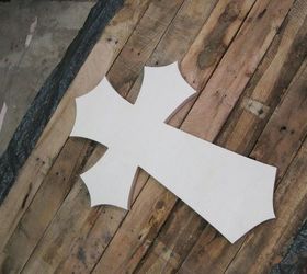 how to make an american flag from a pallet, crafts, pallet, patriotic decor ideas, repurposing upcycling, seasonal holiday decor, After you have disassembled your pallet trace your cross or whatever you want to use in the center of the wood
