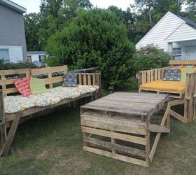 outdoor furniture from pallets, outdoor furniture, outdoor living, painted furniture, pallet, repurposing upcycling