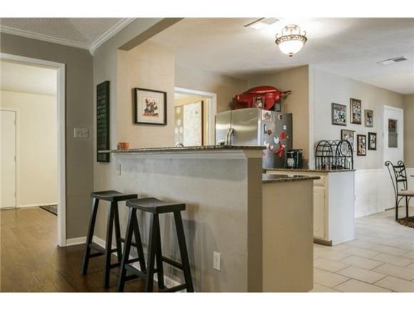 q looking for suggestion s of color for this kitchen, kitchen design, paint colors, painting