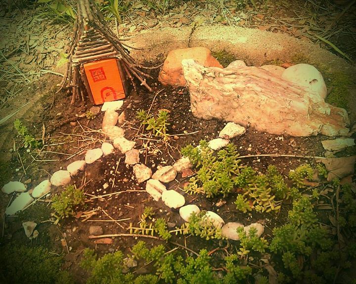 teeny tiny little gnome home garden, La casa del gnomo no hecha en el jard n del gnomo no hecho