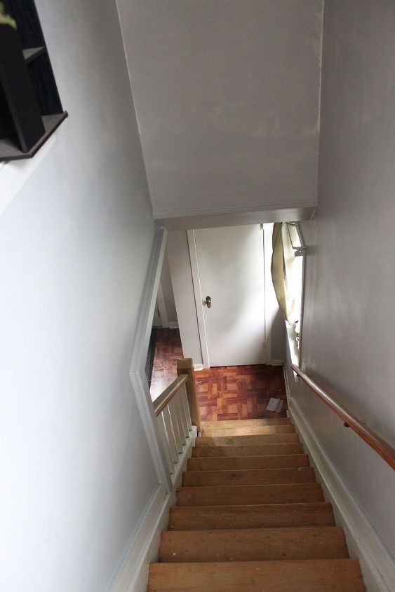 q reno complete inside and out i have a blank empty stair well help, home decor, stairs