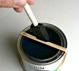 10 uses for rubber bands around the house, repurposing upcycling, Keep the paint in the can