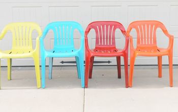 Bring New Life to Your Old Plastic Chairs, With Krylon Spray Paint