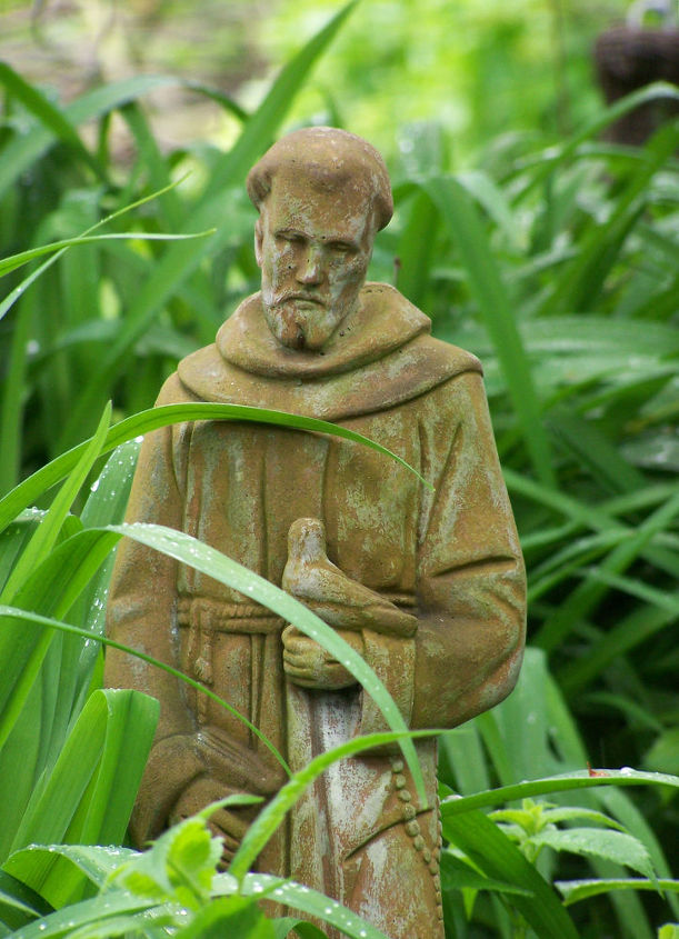 classic garden ornaments, concrete masonry, gardening, outdoor living, St Francis is the patron saint of animals and is a figure often seen in traditional gardens