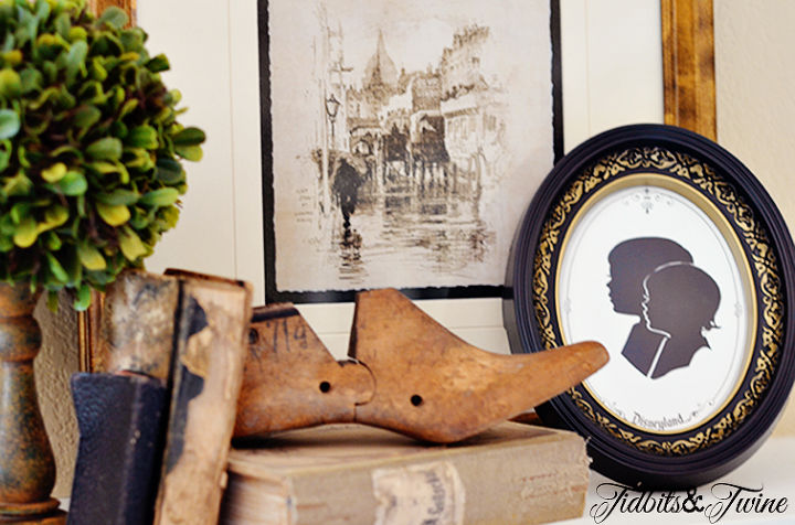 tips for decorating with vintage items, home decor, repurposing upcycling, Tidbits Twine A wooden shoe form makes a great door stop as well as beautiful decor
