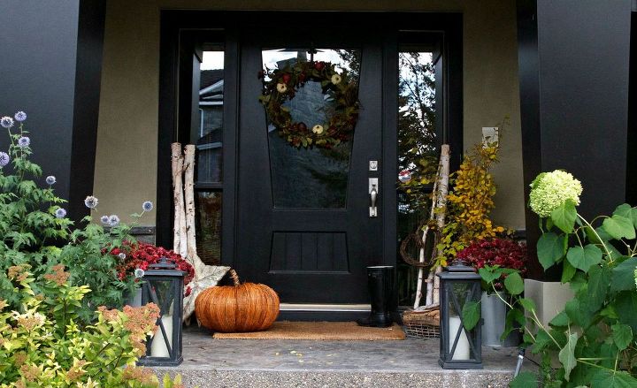 dress up your fall entryway, curb appeal, gardening, seasonal holiday decor