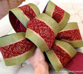 how to make a bow step by step for christmas decorating wreaths, christmas decorations, crafts, seasonal holiday decor, wreaths, You can use any width ribbon you prefer but make sure it s wired on the edges That is what gives you a nice fullness and the ability to arrange the loops